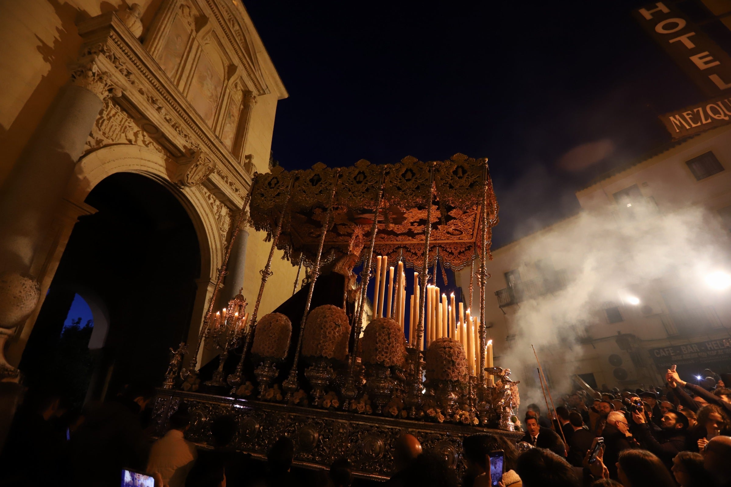 La procesión de la Virgen de la Candelaria de Córdoba, en imágenes