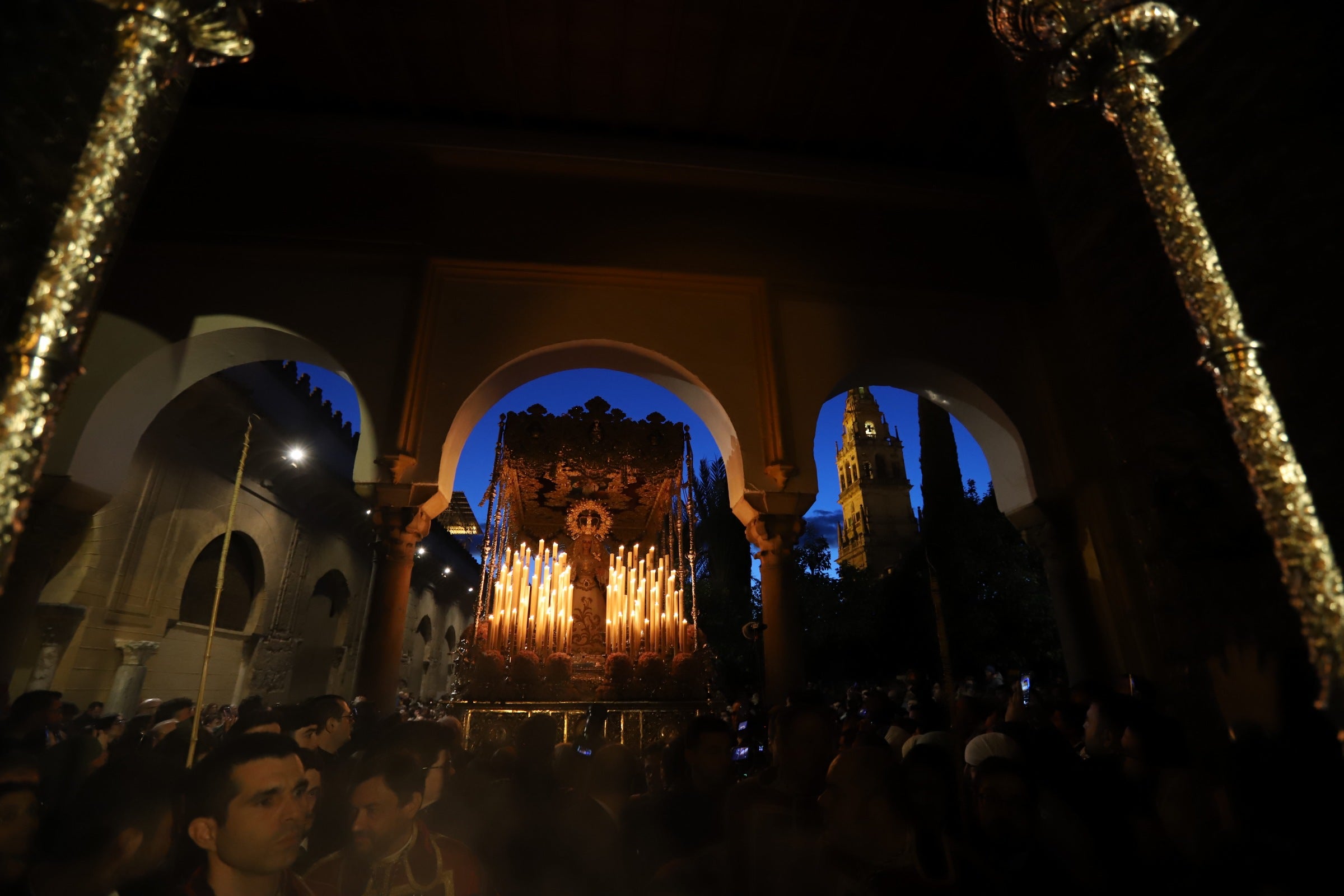 La procesión de la Virgen de la Candelaria de Córdoba, en imágenes