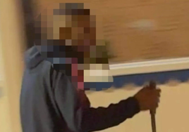 Un hombre aterroriza Fuerteventura al pasearse por las calles con un cuchillo