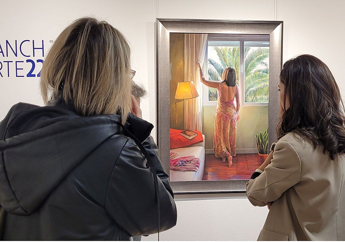 El horario es de lunes a viernes de 18:00 a 20:00 y los domingos de 12:00 a 14:00