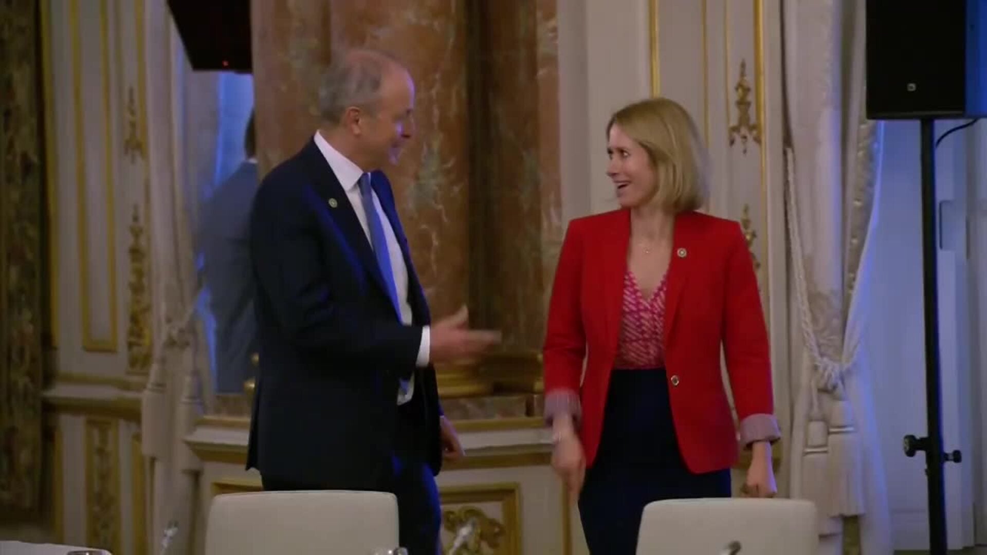 Imágenes de Keir Starmer, primer ministro británico, en la mesa redonda de los líderes de la UE