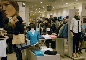 Cierre masivo de tiendas de una conocida marca de ropa: estas son las que desaparecerán en Córdoba