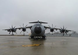 España refuerza su despliegue en Rumanía con el avión de transporte militar A400M