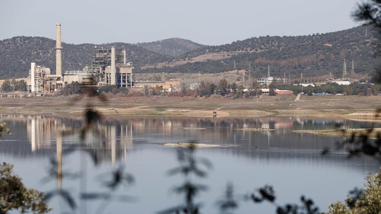 Once entidades optan al concurso para otorgar derechos en la red eléctrica por el cierre de Puente Nuevo