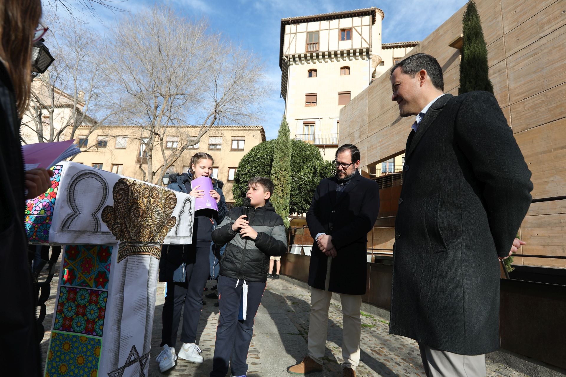 Escolares del colegio Divina Pastora presentan su proyecto &#039;Luz de Europa&#039;