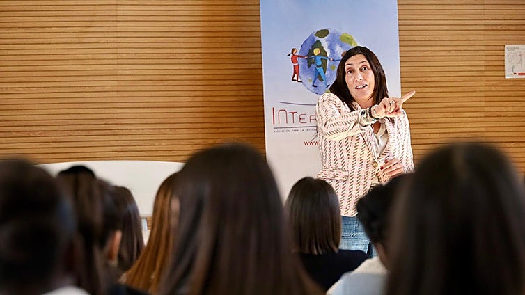 Andalucía carga contra el nuevo reparto del Gobierno de menores migrantes no acompañados