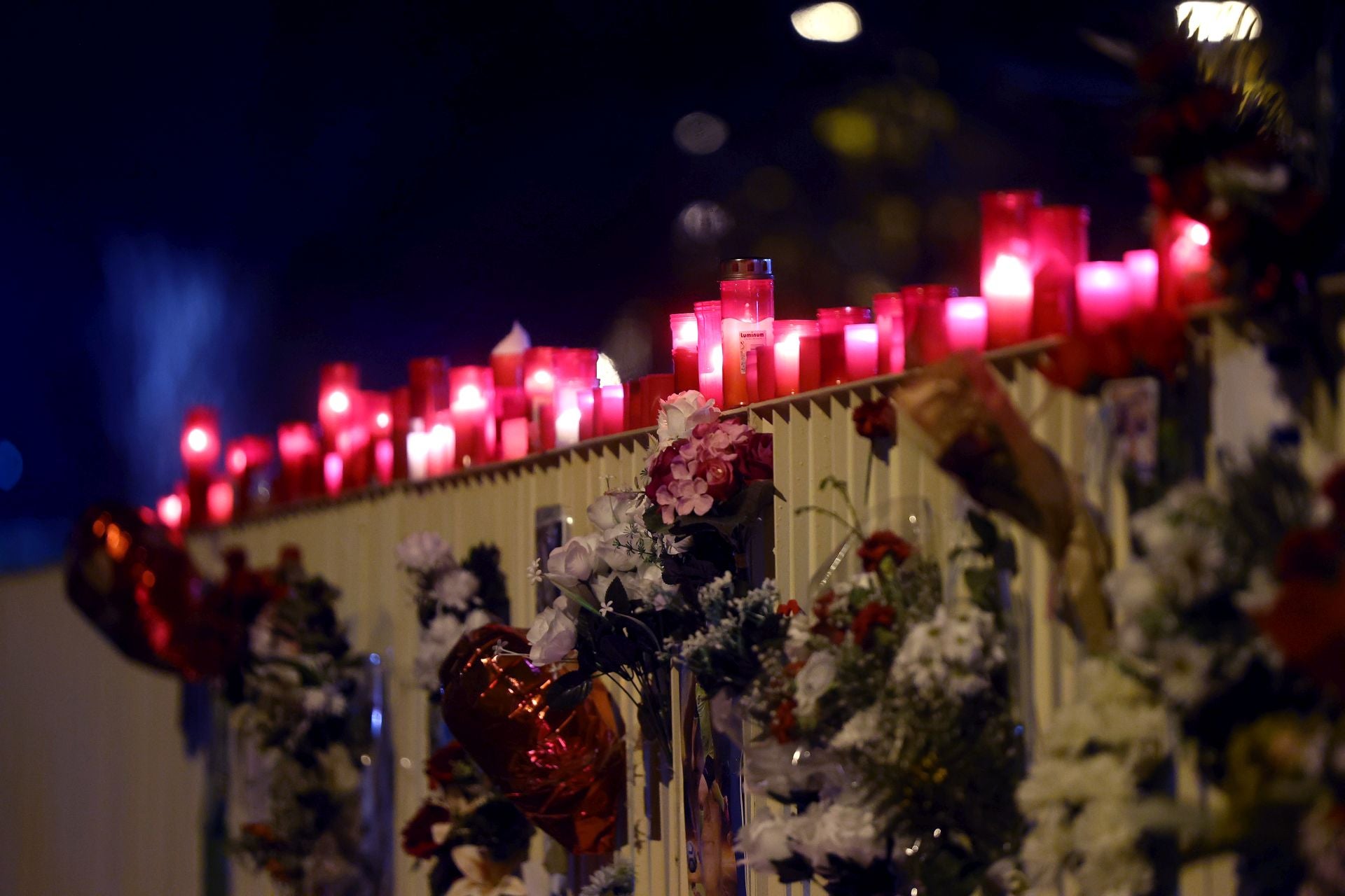 En imágenes, el emotivo recuerdo al joven asesinado en El Arenal