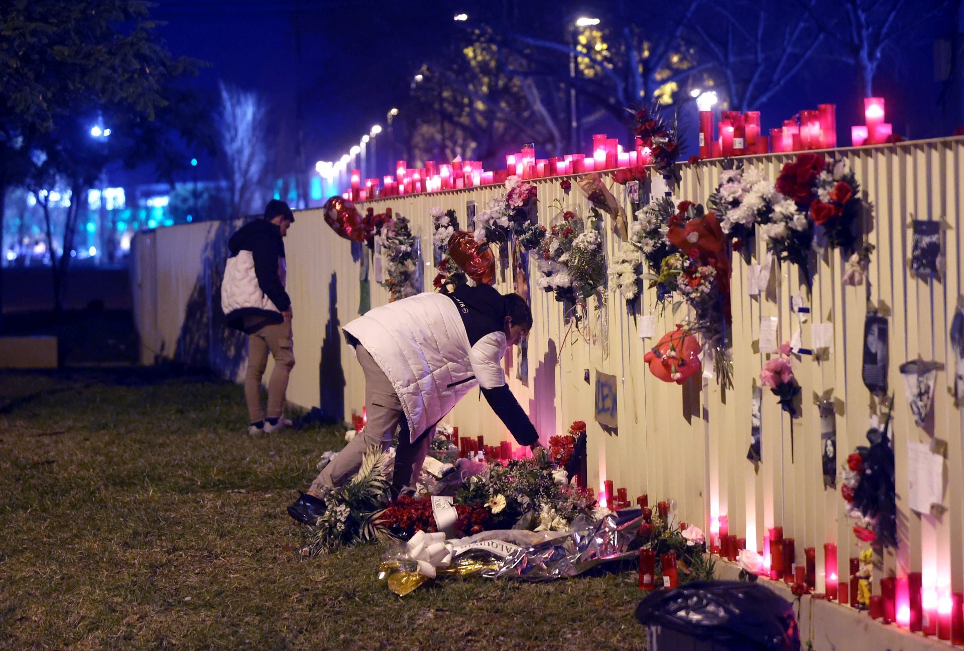 En imágenes, el emotivo recuerdo al joven asesinado en El Arenal