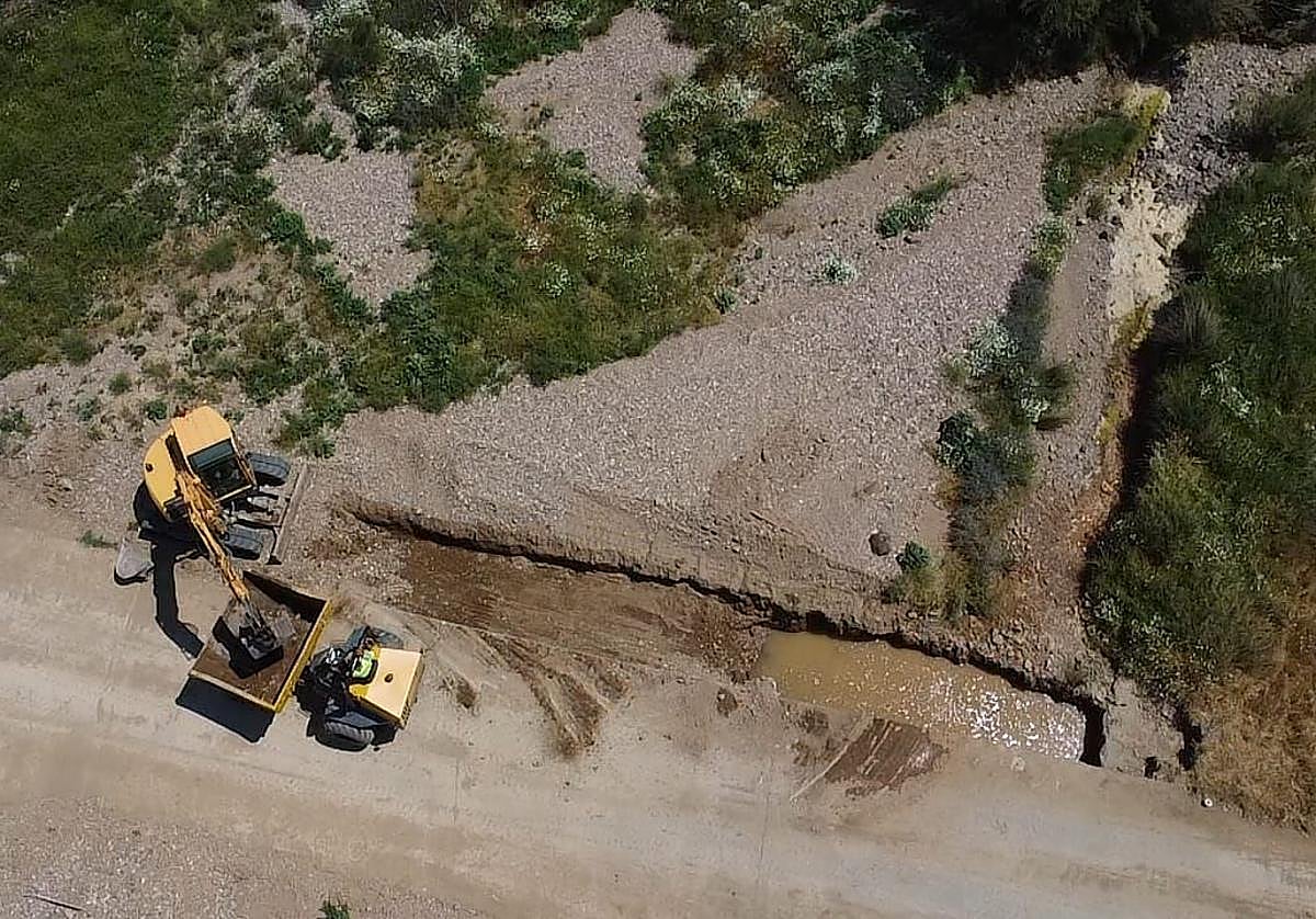 Ejecución de un vado inundable en el arroyo Fresnedoso, en Belmez