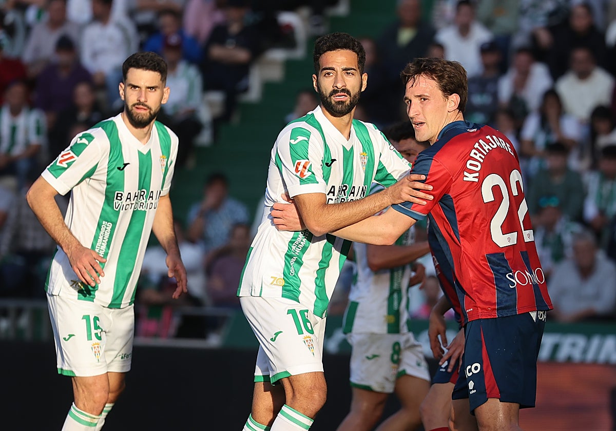 Rubén Alves en su debut como blanquiverde en El Arcángel