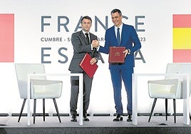 Tratado de amistad Francia-España: un acuerdo en el que Sánchez primó la foto con Macron sobre el recorrido legal