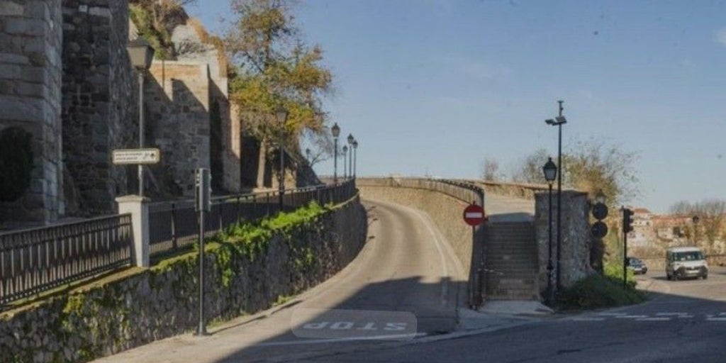 Cortes de tráfico con motivo de las obras en la calle Gerardo Lobo