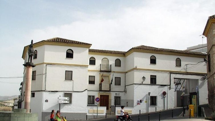 El Ayuntamiento de Baena y la Junta acuerdan una permuta para construir una nueva sede judicial