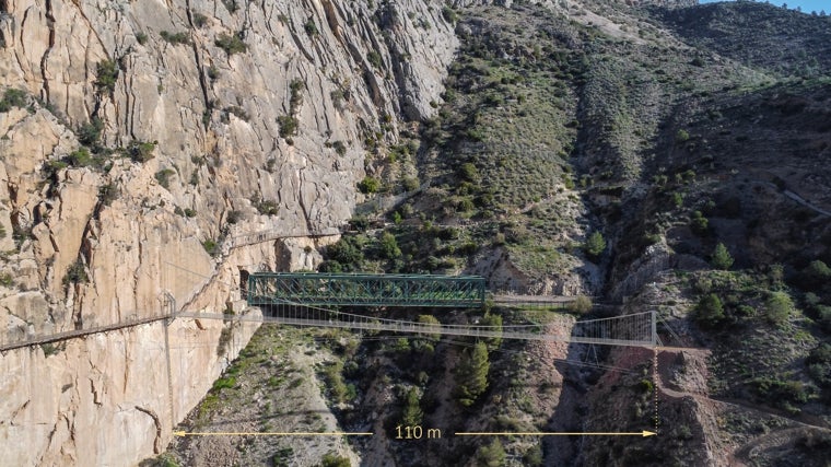 Vista de cómo seré el puente dentro del paraje natural