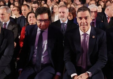 La izquierda da la espantada en la Comisión Begoña de la Asamblea tras la citación del 'esposo' Pedro Sánchez