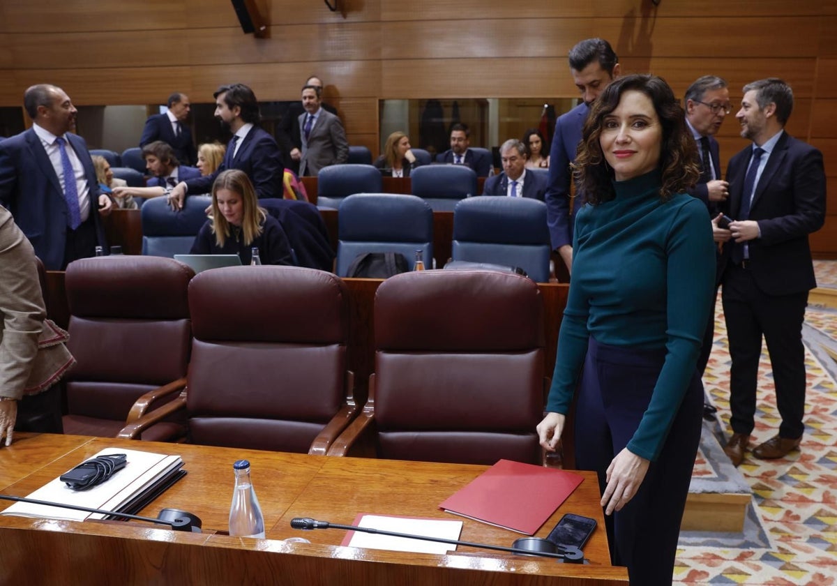 Isabel Díaz Ayuso, en el Pleno de la Asamblea este jueves