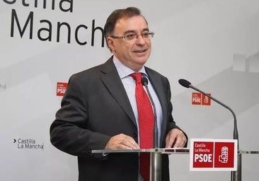 Fernando Mora (PSOE) abandona la política al llegar a su edad de jubilación