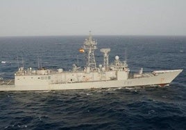 Abordaje contra piratas de la Armada española: la fragata 'Santa María' libera a un pesquero frente a la costa de Somalia