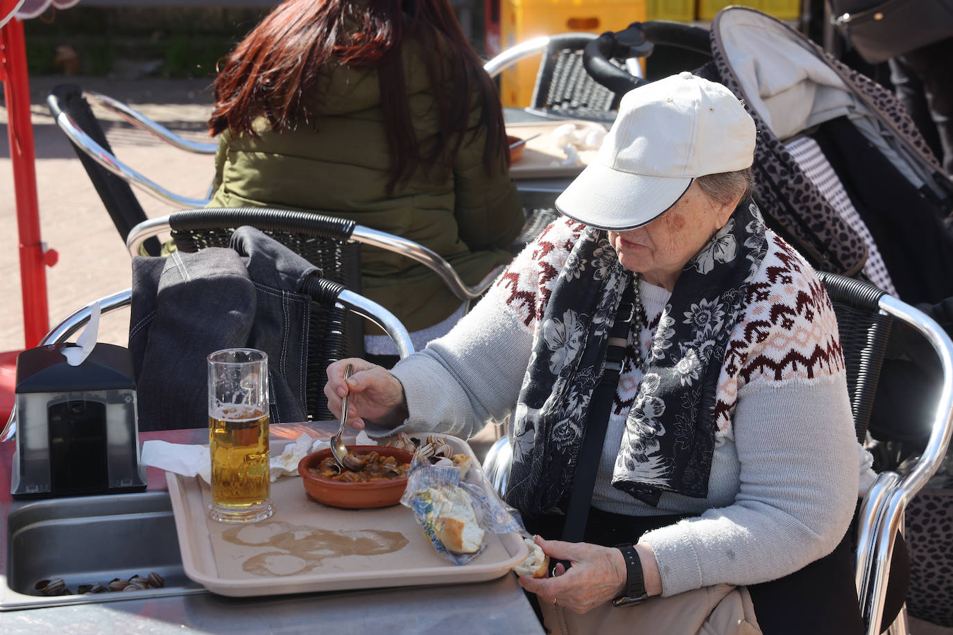 La esperada apertura de los puestos de caracoles en Córdoba, en imágenes