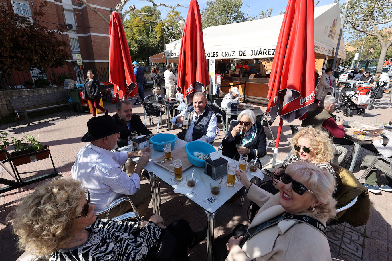 La esperada apertura de los puestos de caracoles en Córdoba, en imágenes