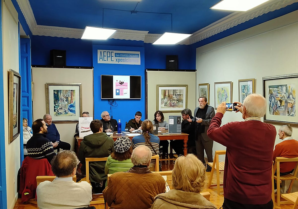 Un momento de la presentación de los dos libros