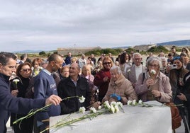 Barbate homenajea a los marineros que fallecieron en el naufragio del Domenech de Varó en un «un acto de memoria y justicia»