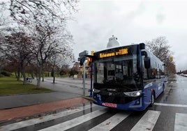 Más de 1.200 pasajeros y ningún incidente en los cinco días de prueba del autobús sin conductor en Leganés