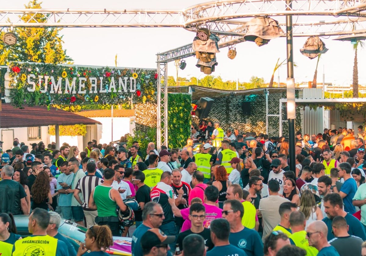 La terraza 'Summerland' no pudo abrir el verano pasado dado que estaba dentro de la parcela cedida por el Ayuntamiento de Toledo a la Guardia Civil para la construcción del cuertel.