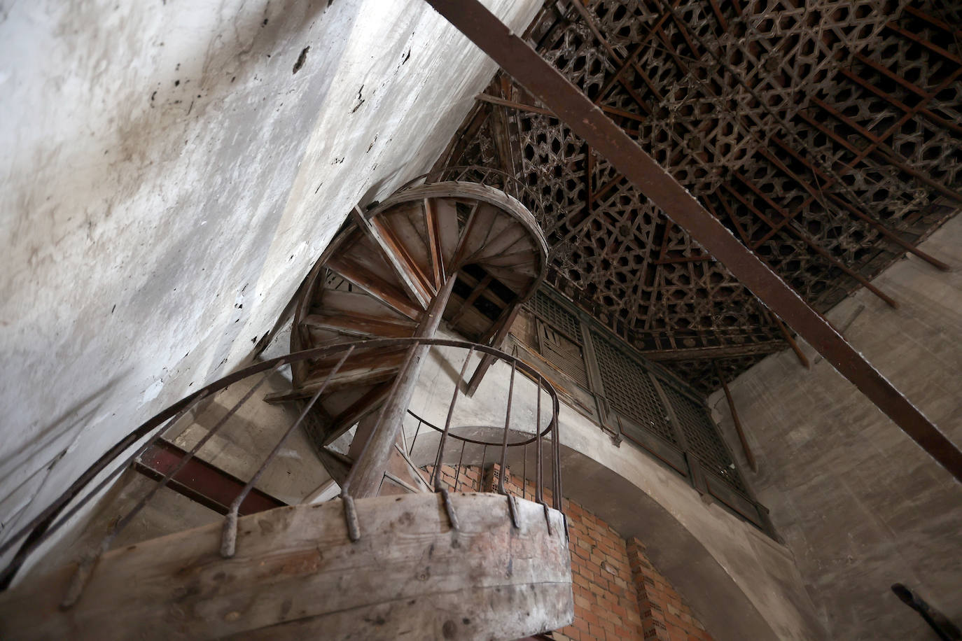 Comienza la restauración del convento de Regina de Córdoba, en imágenes