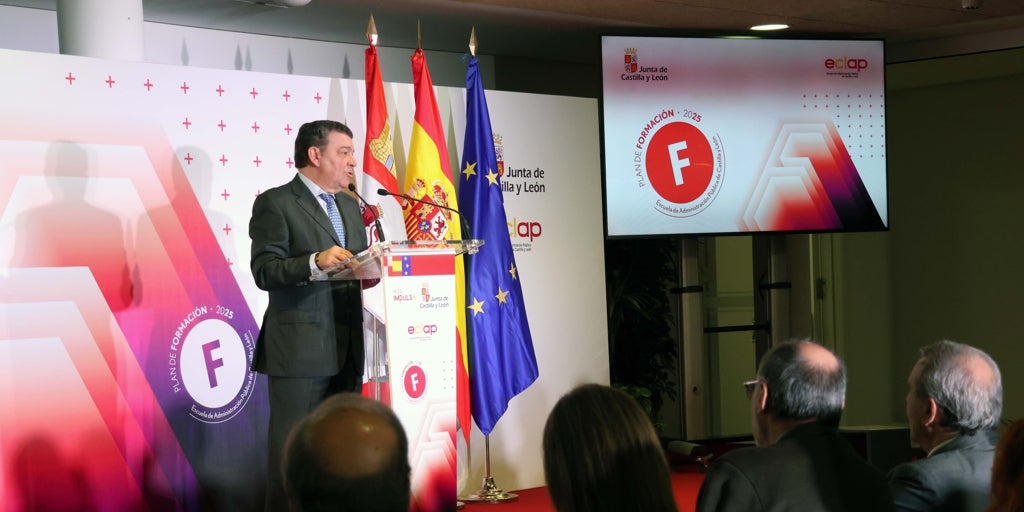 La Junta forma a los funcionarios para conseguir una comunicación eficaz con los ciudadanos