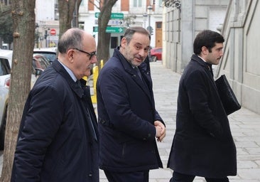 El juez retira el pasaporte a Ábalos y le equipara a Koldo García y Aldama