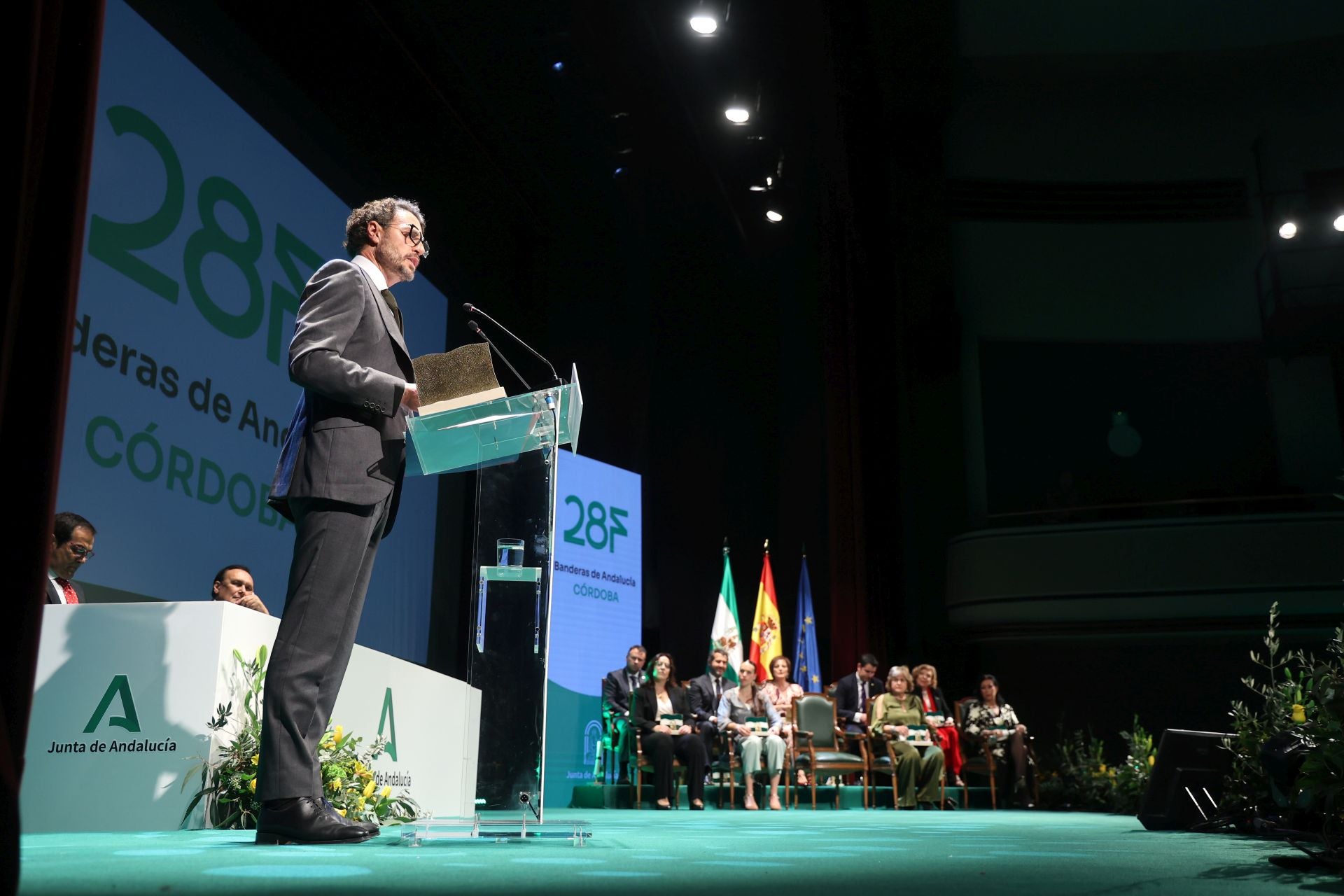 La entrega de las Banderas de Andalucía en Córdoba, en imágenes