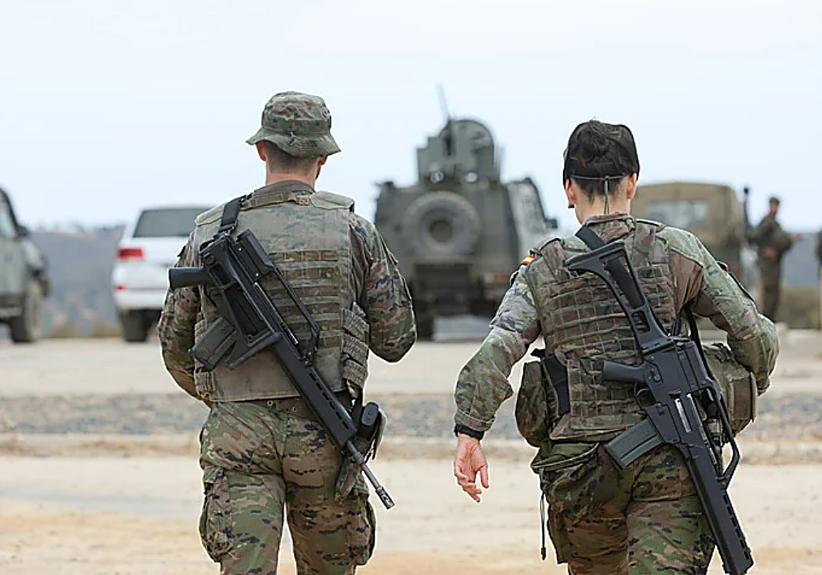 La subida del Ministerio de Defensa eleva el sueldo de un sargento español a 2 395 euros brutos al mes