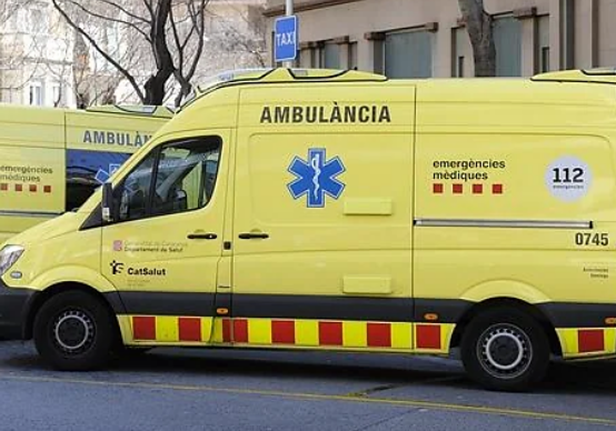 Una ambulancia de los Servicios de Emergencia de la Generalitat de Cataluña