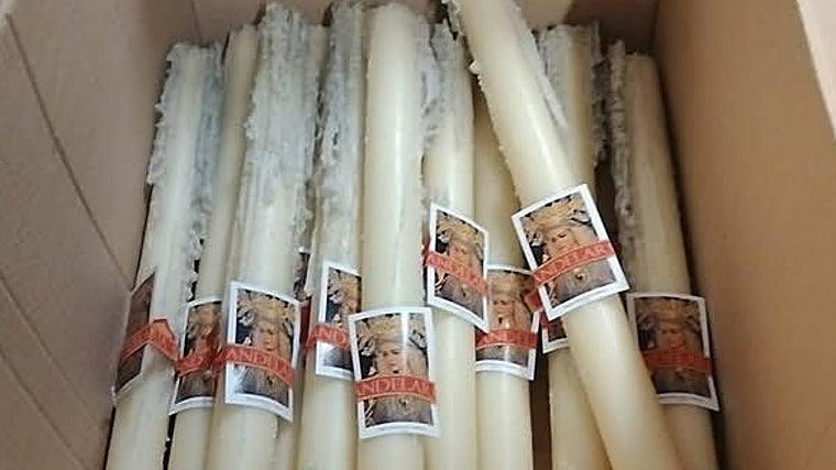 Doce cirios de la candelería de la Virgen de la Candelaria