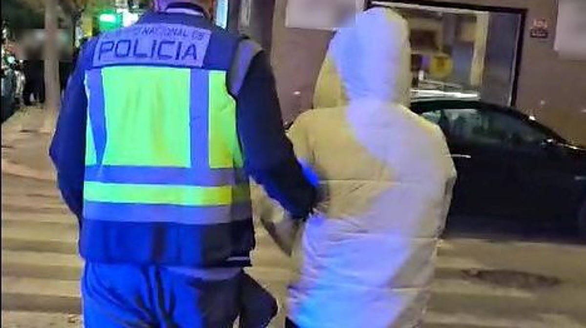 A prisión por robar en once casas mientras sus dueños dormían en Elche