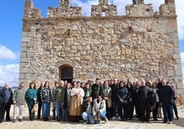 La visita a Manzaneque, nuevo éxito del proyecto '12 meses, 12 castillos, 12 experiencias únicas'