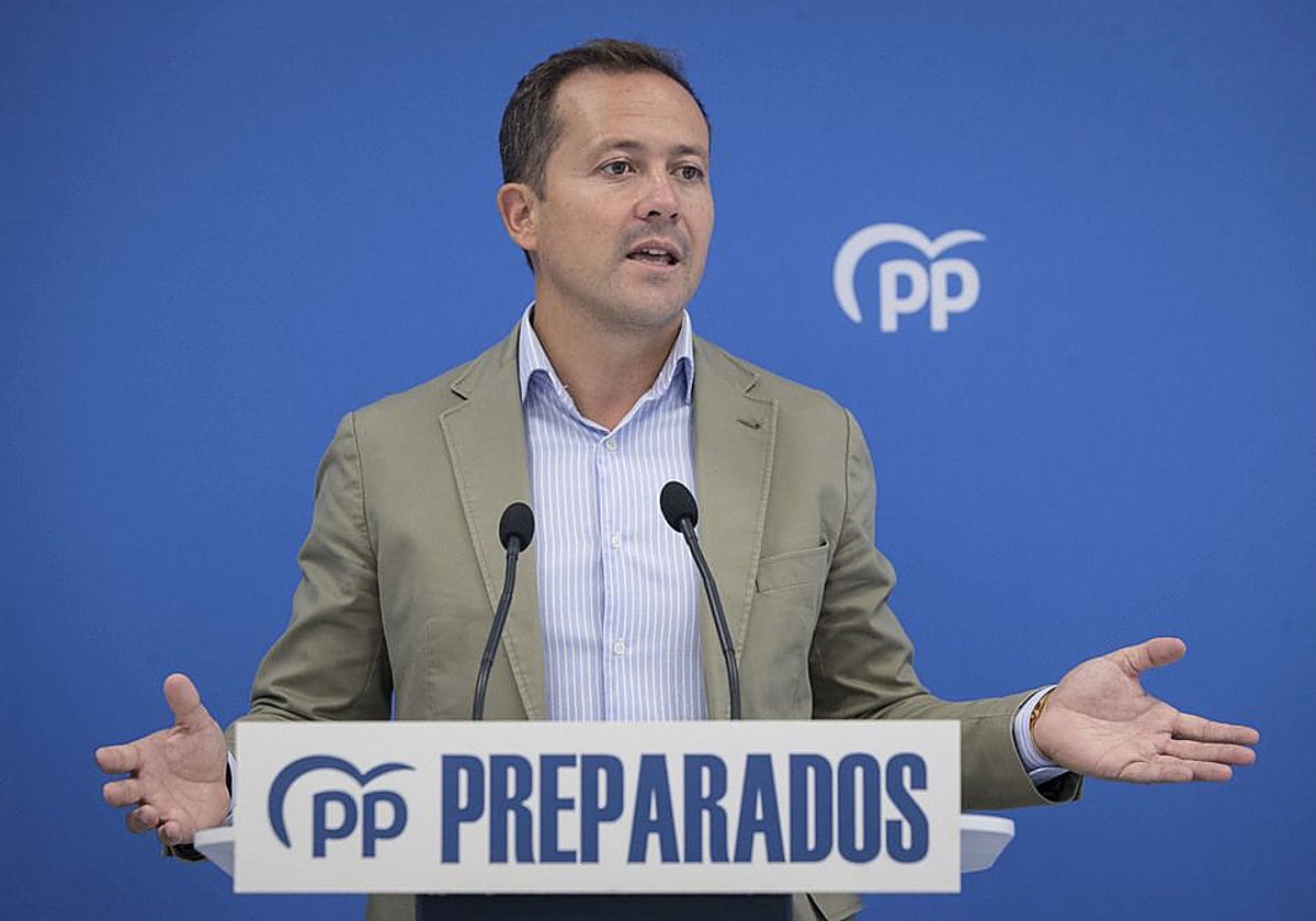 Carlso Velázquez, alcalde de Toledo