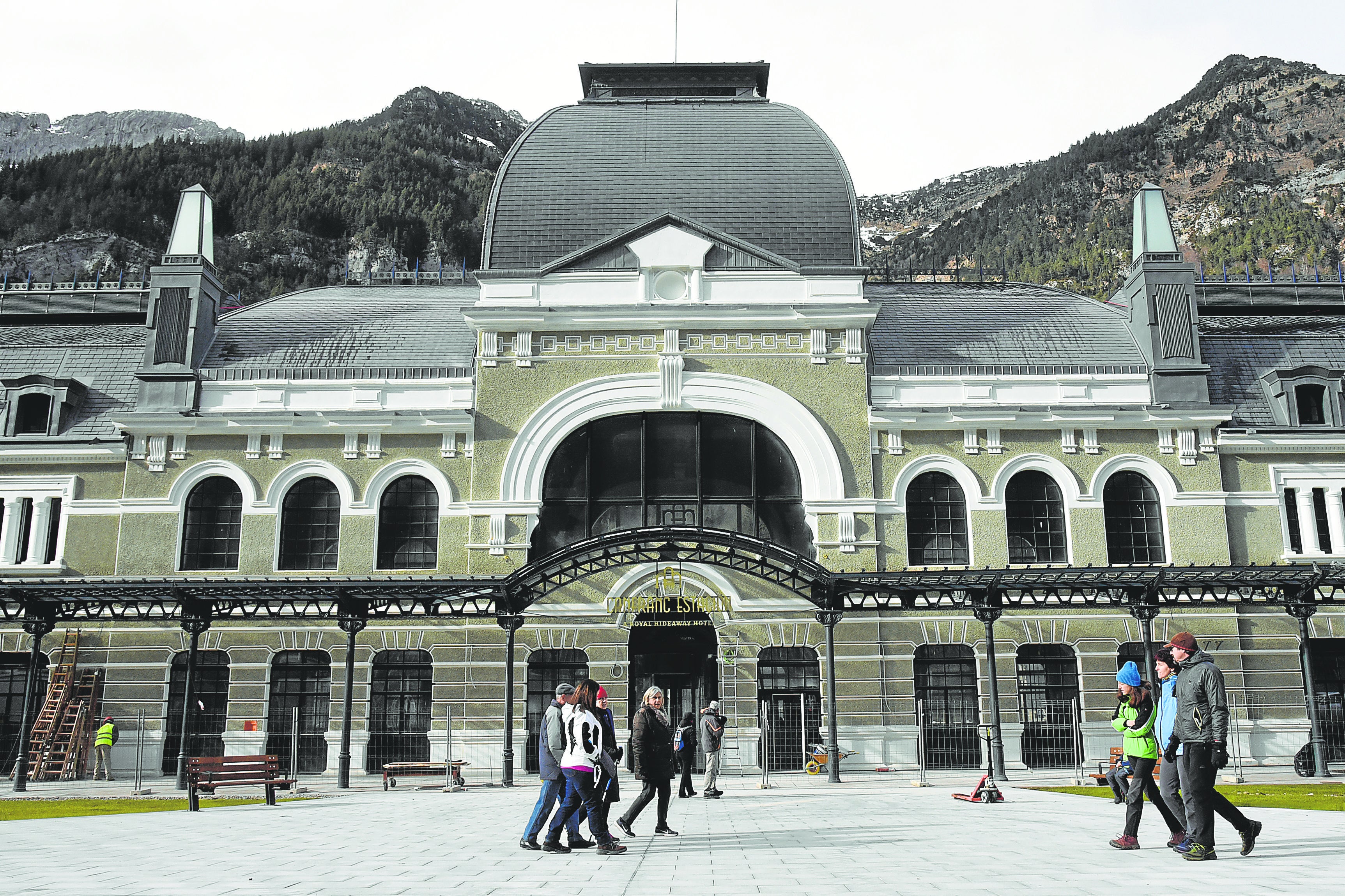 La Estación Internacional de Canfranc, convertida en un hotel de lujo