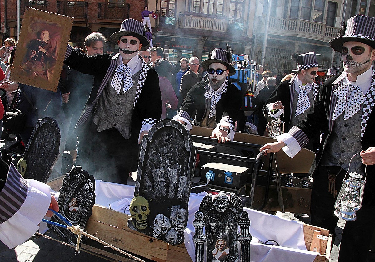 Carnaval de La Bañeza 2025: fechas, programación, desfiles y la Noche Bruja