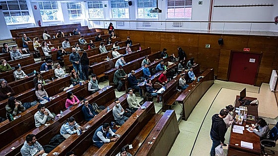 Oposiciones de administrativos en Andalucía: ¿cuándo son y cuáles son las sedes de los exámenes en cada provincia?