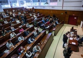 Oposiciones de administrativos en Andalucía: ¿cuándo son y cuáles son las sedes de los exámenes en cada provincia?