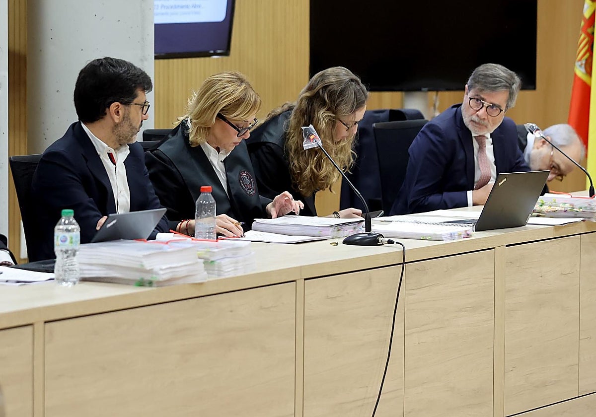 Juicio celebrado contra Jesús León, Carlos González e Isabel Madueño en Córdoba