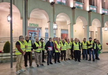 'Lucena por su Hospital' inicia sus protestas en el Pleno: «No nos vamos a rendir»