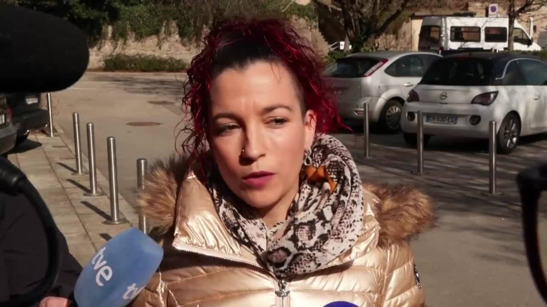 Ophélie, una de las víctimas de Joël Le Scouarnec, culpa a la mujer de su agresor de conocer los hechos