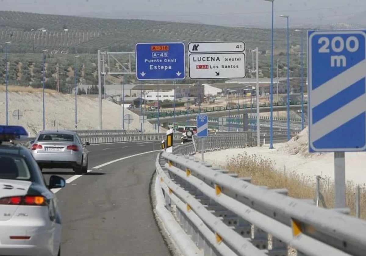 Tramo de la Autovía del Olivar que une Lucena y Cabra