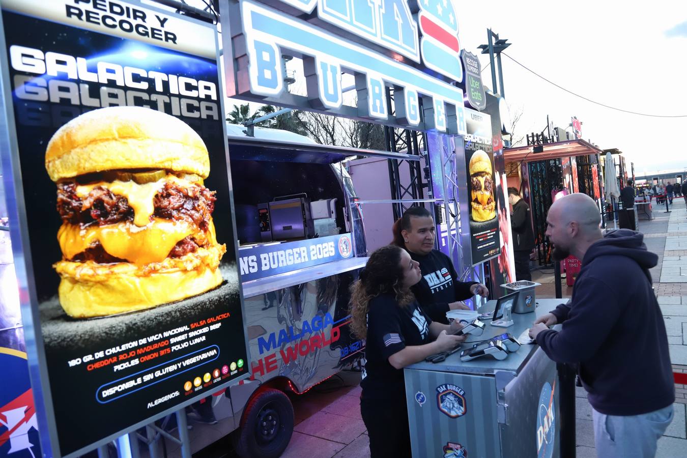 La esperada inauguración de The Champions Burger Córdoba, en imágenes