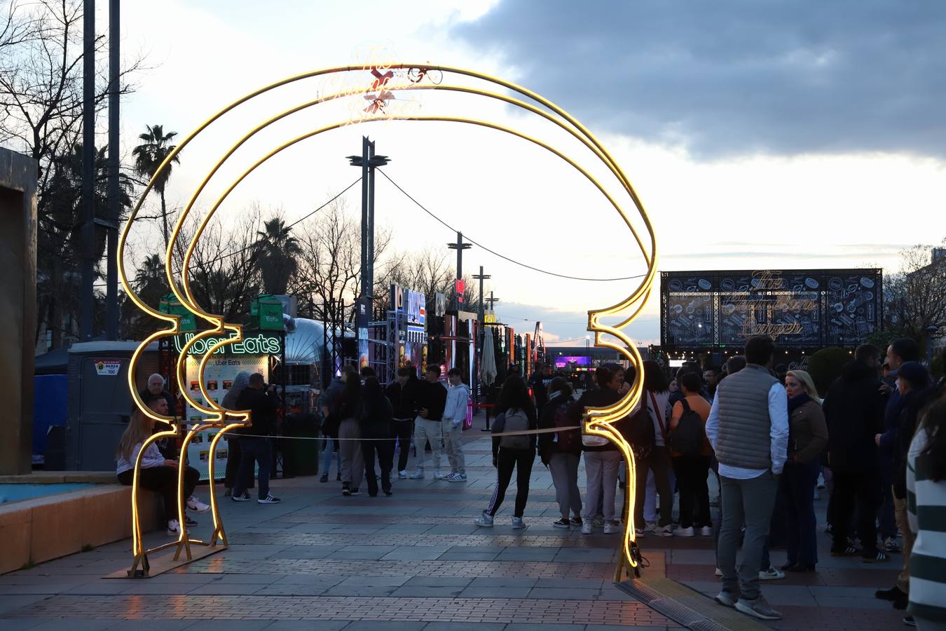 La esperada inauguración de The Champions Burger Córdoba, en imágenes