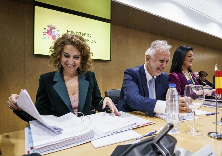 La ministra de Hacienda, María Jesús Montero, este miércoles en la reunión del CPFF con los consejeros del ramo