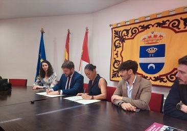 El Ayuntamiento de Olías del Rey y Fomento renuevan hasta 2027 y mejoran el servicio Astra